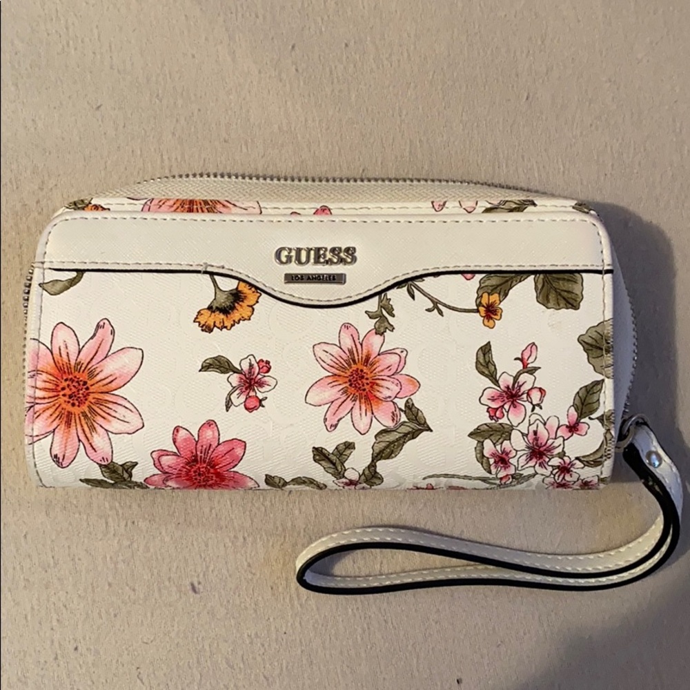 Guess wallet